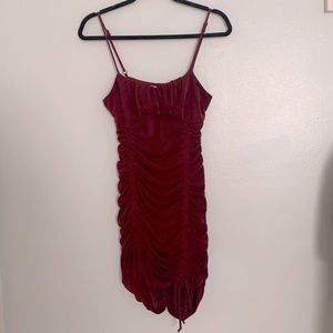 Cute dress for a night out with the girls !! Super comfortable !!